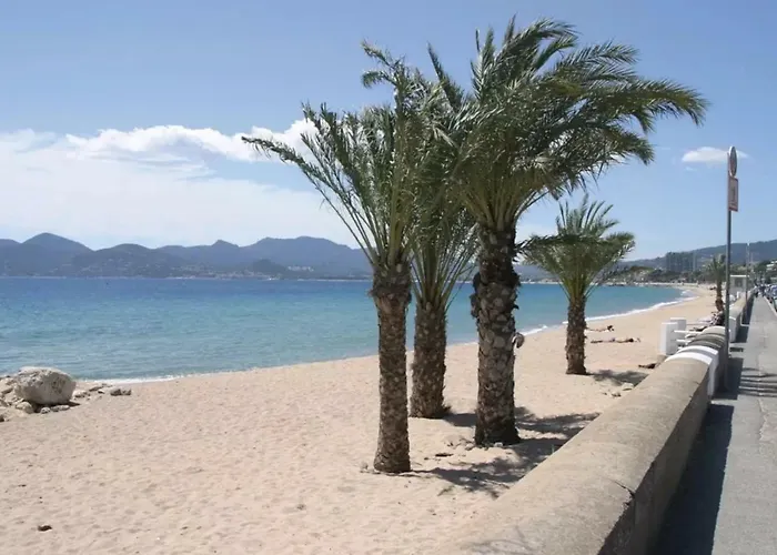 Delaup Sea * Cannes
